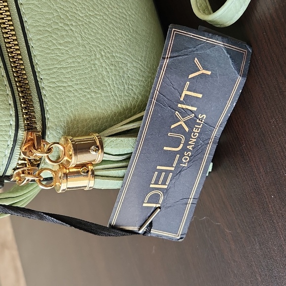 Deluxity Los Angeles, Vegan Green Purse, New - Picture 4 of 11